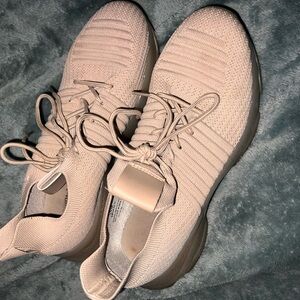 APL Women's Knit Sneakers in Light Pink